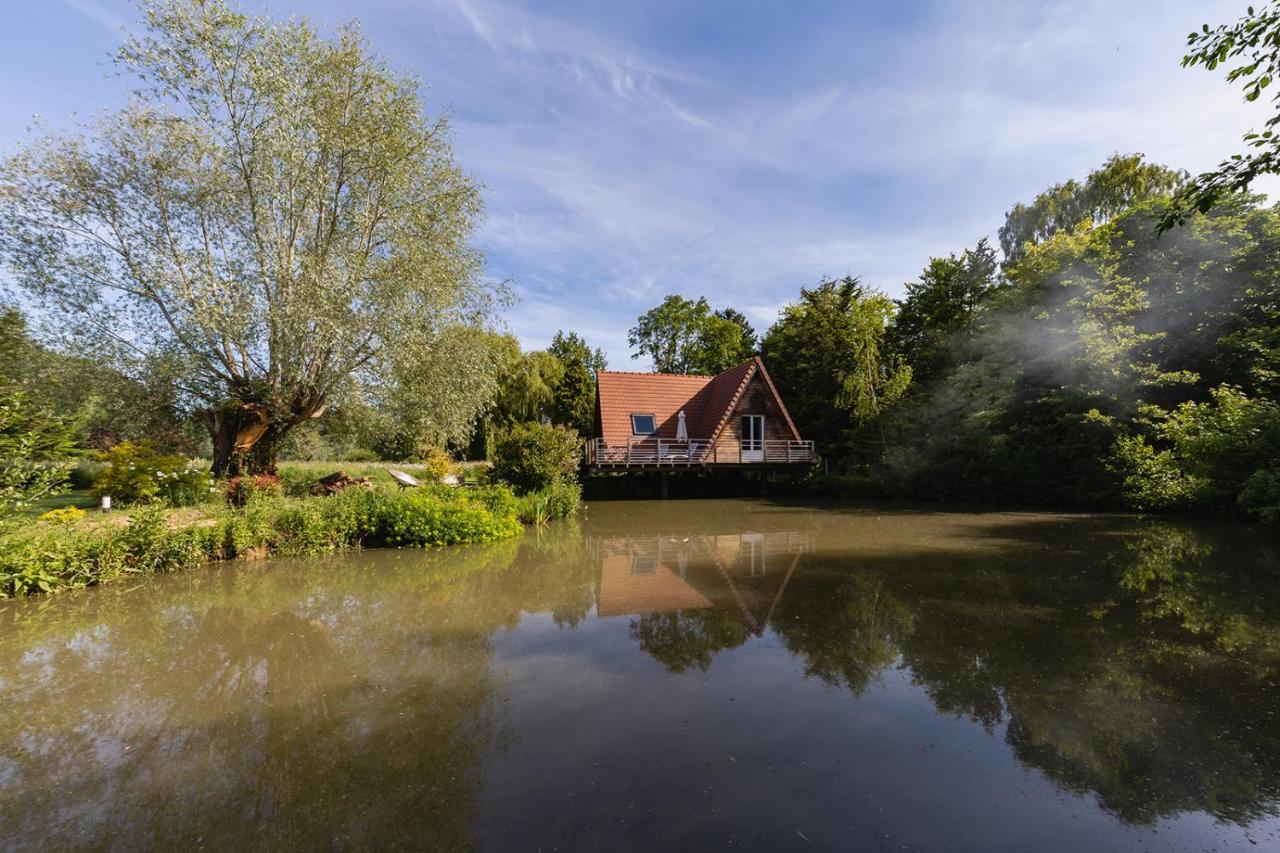 Les Lodges De Malbrough Aire-sur-la-Lys Exterior foto