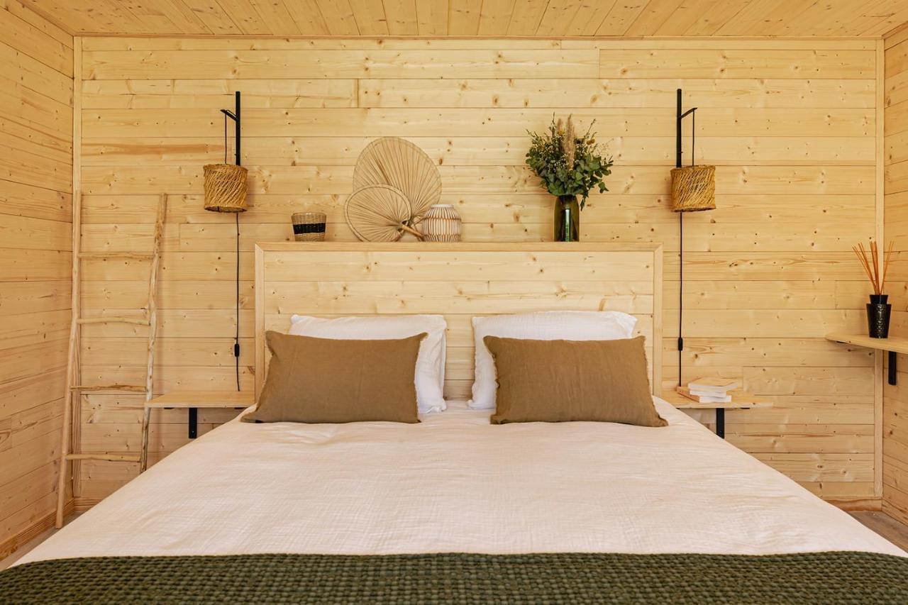 Les Lodges De Malbrough Aire-sur-la-Lys Exterior foto