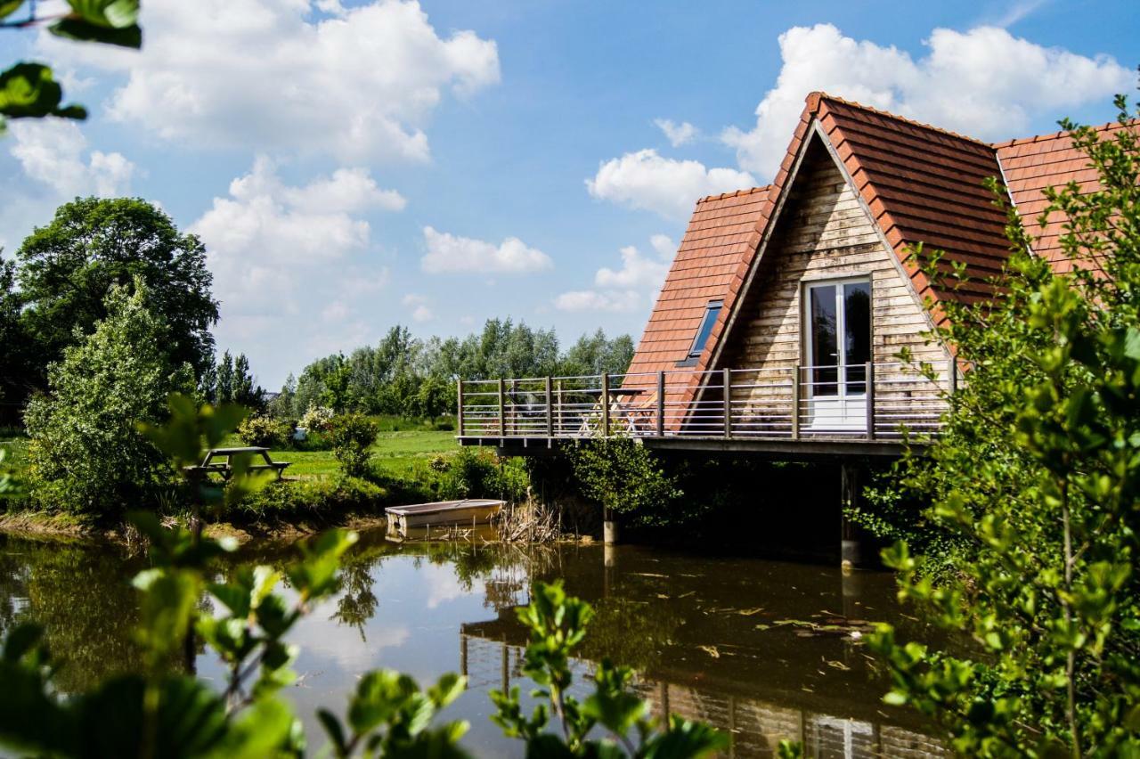 Les Lodges De Malbrough Aire-sur-la-Lys Exterior foto